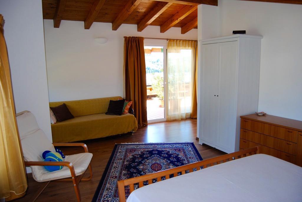 Ai Colli B&B Salò Værelse billede